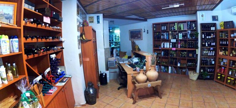 interior1 768x353